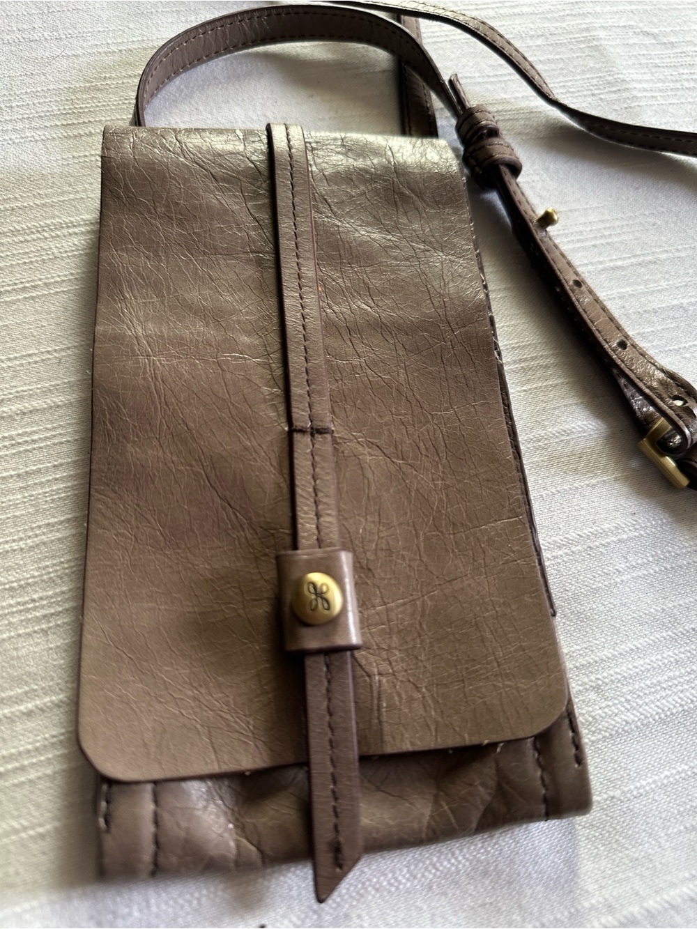 Hobo Token Taupe Leather Smartphone Crossbody Wallet Bag